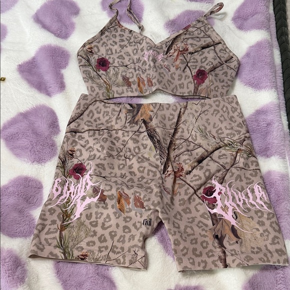 Civil Regime Pants - Elegant Floral Leopard Print Pajama Set